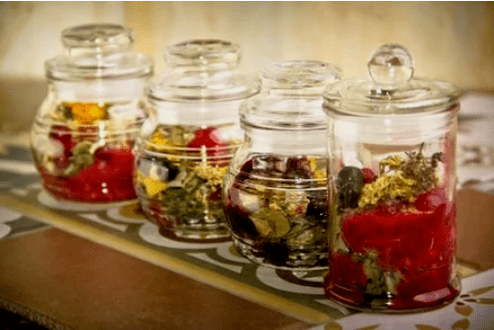 Belar infusioak eta teak medikuntza tradizionaletan tradizio tradizionalaren bitartekoetako bat da